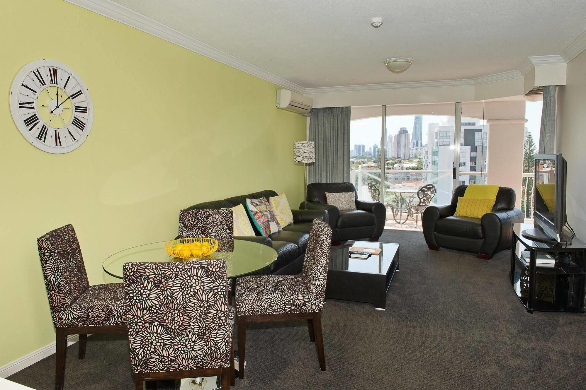 Broadbeach Holiday Apartments Gold Coast Exterior photo