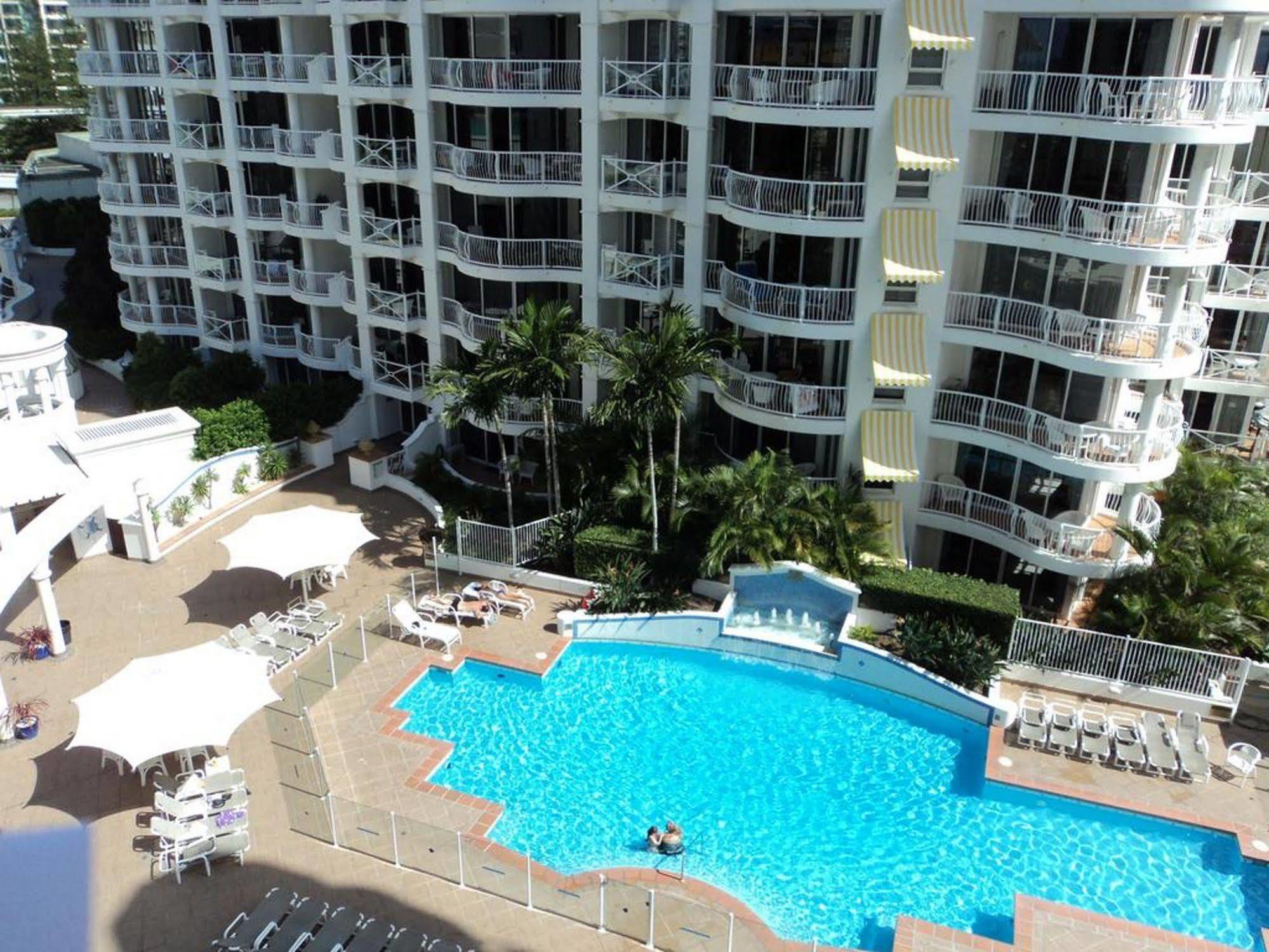 Broadbeach Holiday Apartments Gold Coast Exterior photo